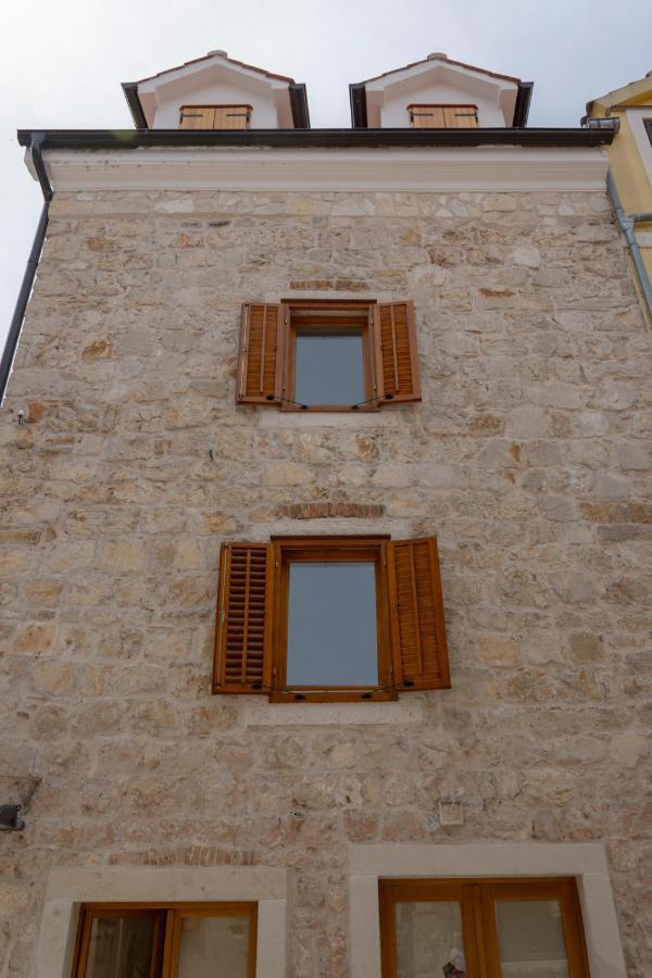 Krka Waterfalls Skradin Exterior photo